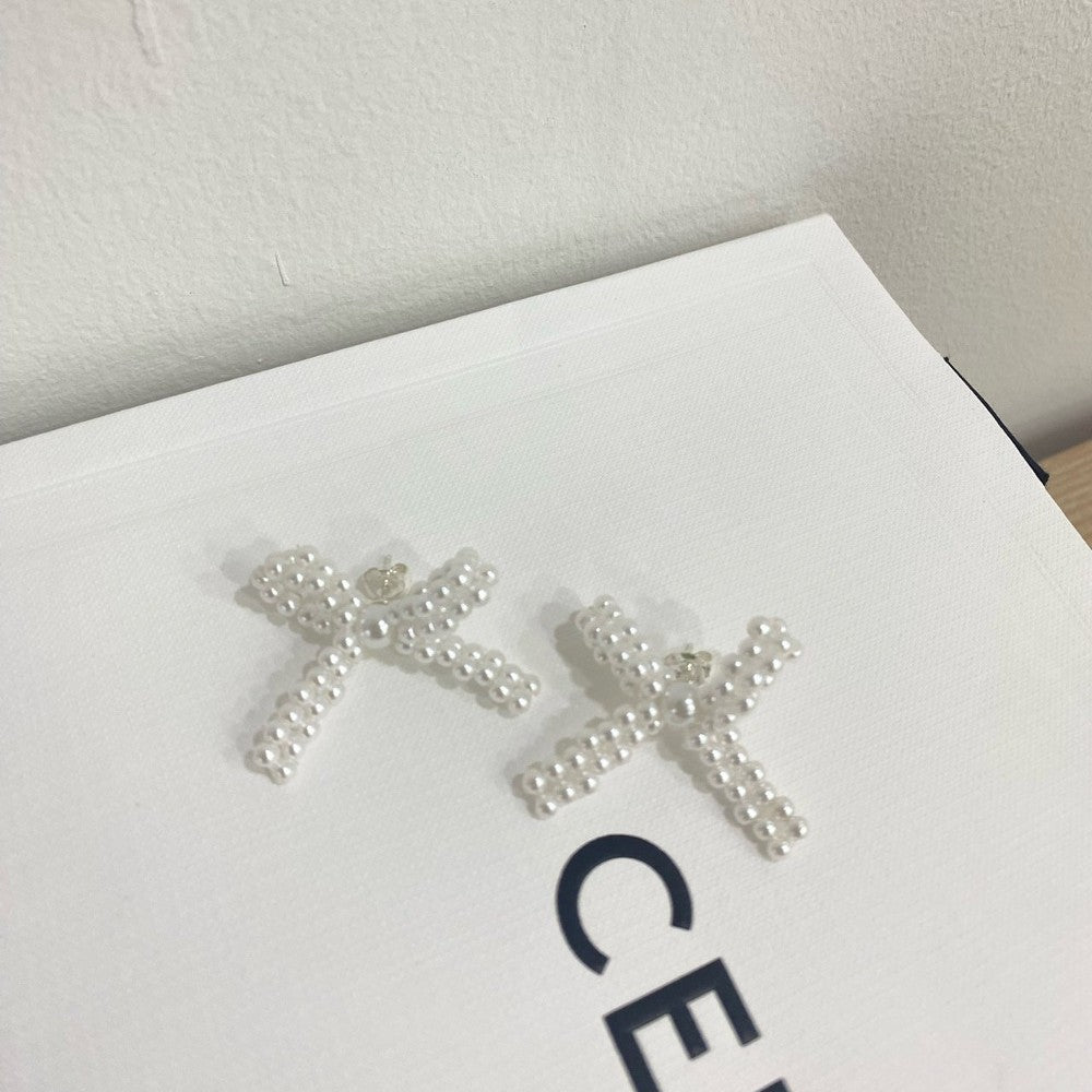 Coco Pearl Bow Earrings