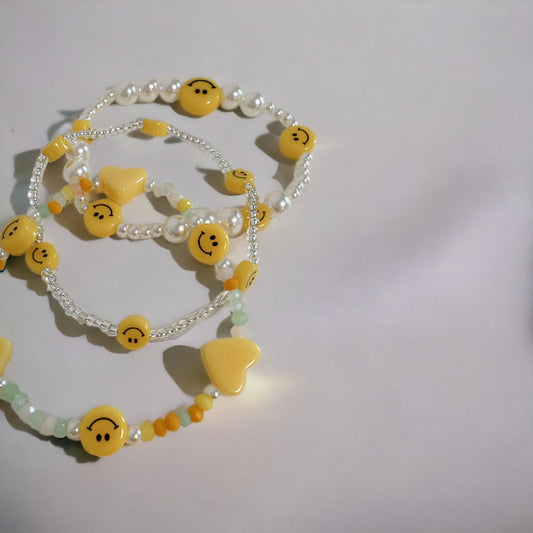 Smile Beaded Bracelet (3 types)