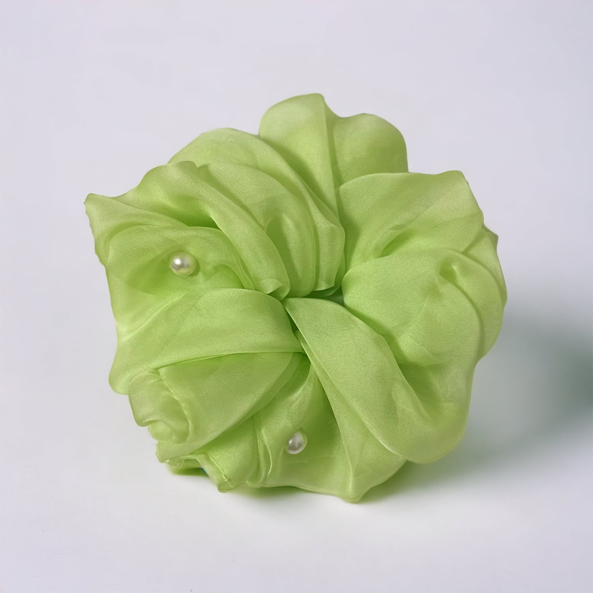 Dream Pearl Scrunchie