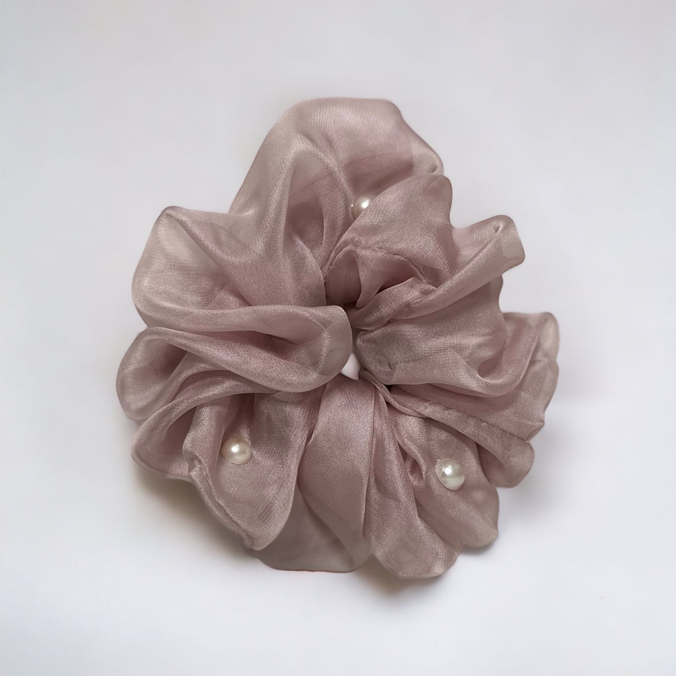 Dream Pearl Scrunchie